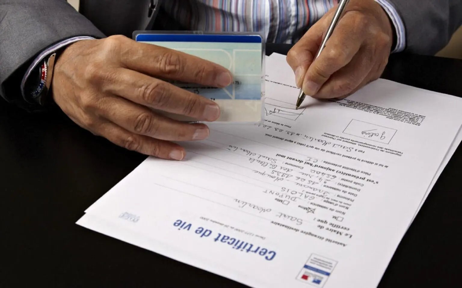Retraite en Algérie : certificat de vie supprimé, découvrez R-Face
