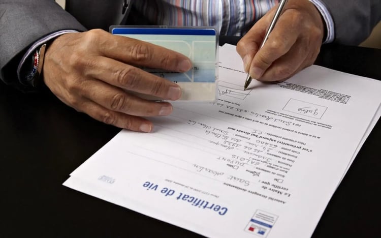Retraite en Algérie : certificat de vie supprimé, découvrez R-Face