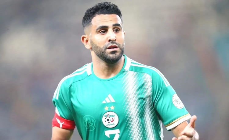 Mahrez freine-t-il l’Algérie ? Le débat relancé