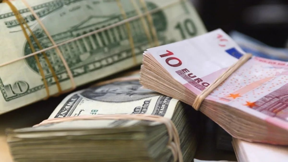 L'euro s'envole sur le marché informel algérien : pourquoi ?