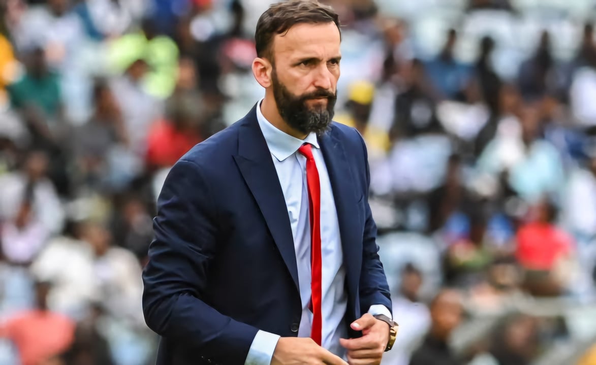 Ramović choque en crachant vers les fans du CR Belouizdad