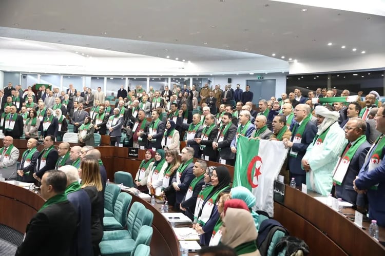 L’Algérie durcit le ton et qualifie la colonisation française de crime d’État