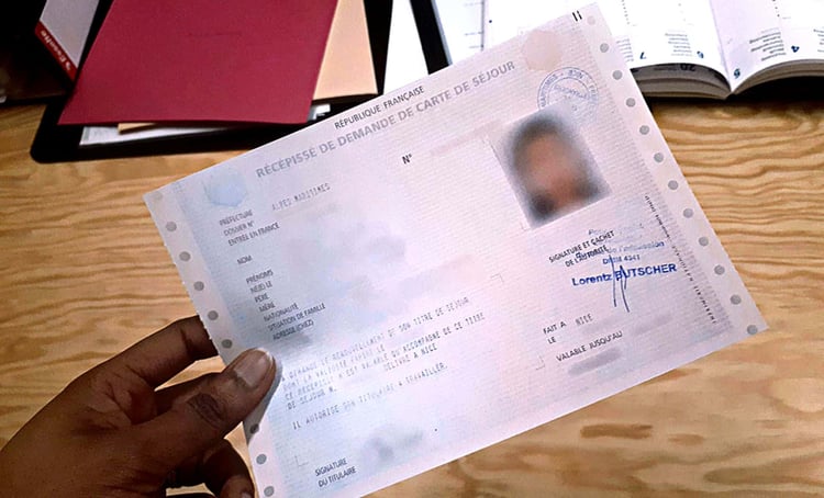 Titre de séjour en attente : les étudiants étrangers pris au piège à Marseille