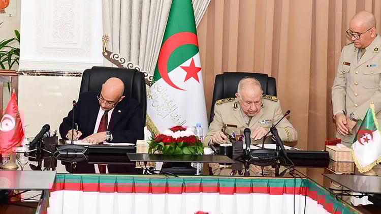 Accord stratégique : l’Algérie et la Tunisie s’allient militairement