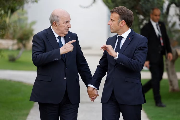 France – Algérie : optimiste, Macron accélère l’apaisement diplomatique