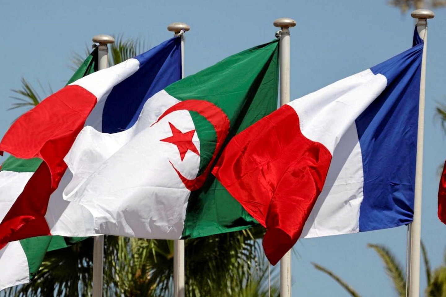 La France veut revoir l’accord de 1968 avec l’Algérie