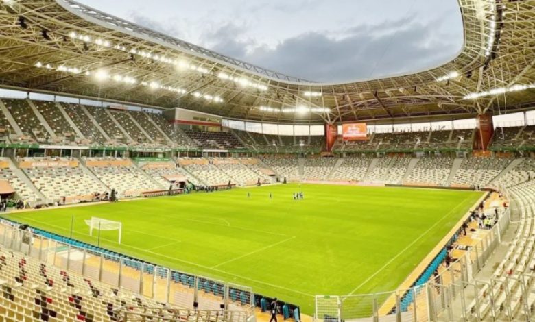 Mystérieux chaos au stade Nelson Mandela à Alger