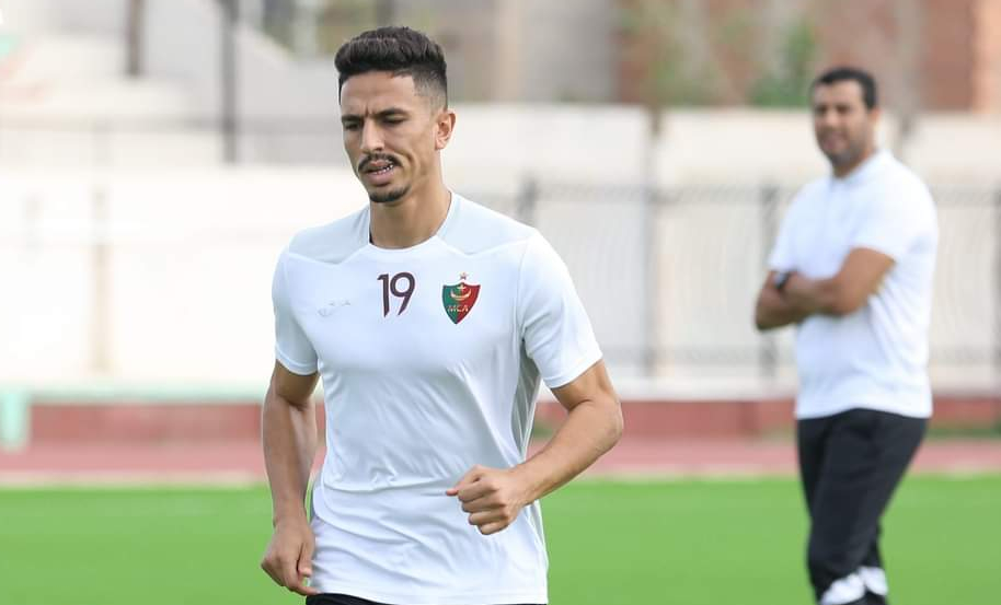 Blessure du nouveau défenseur clé de l’équipe d’Algérie