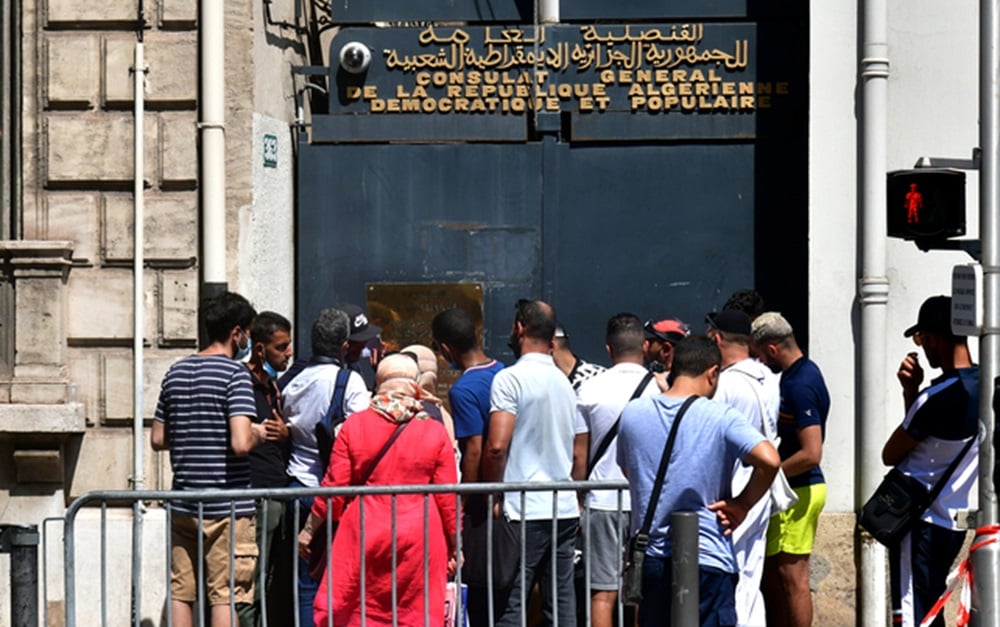 Marseille: Découvrez la permanence juridique unique du Consulat d'Algérie!