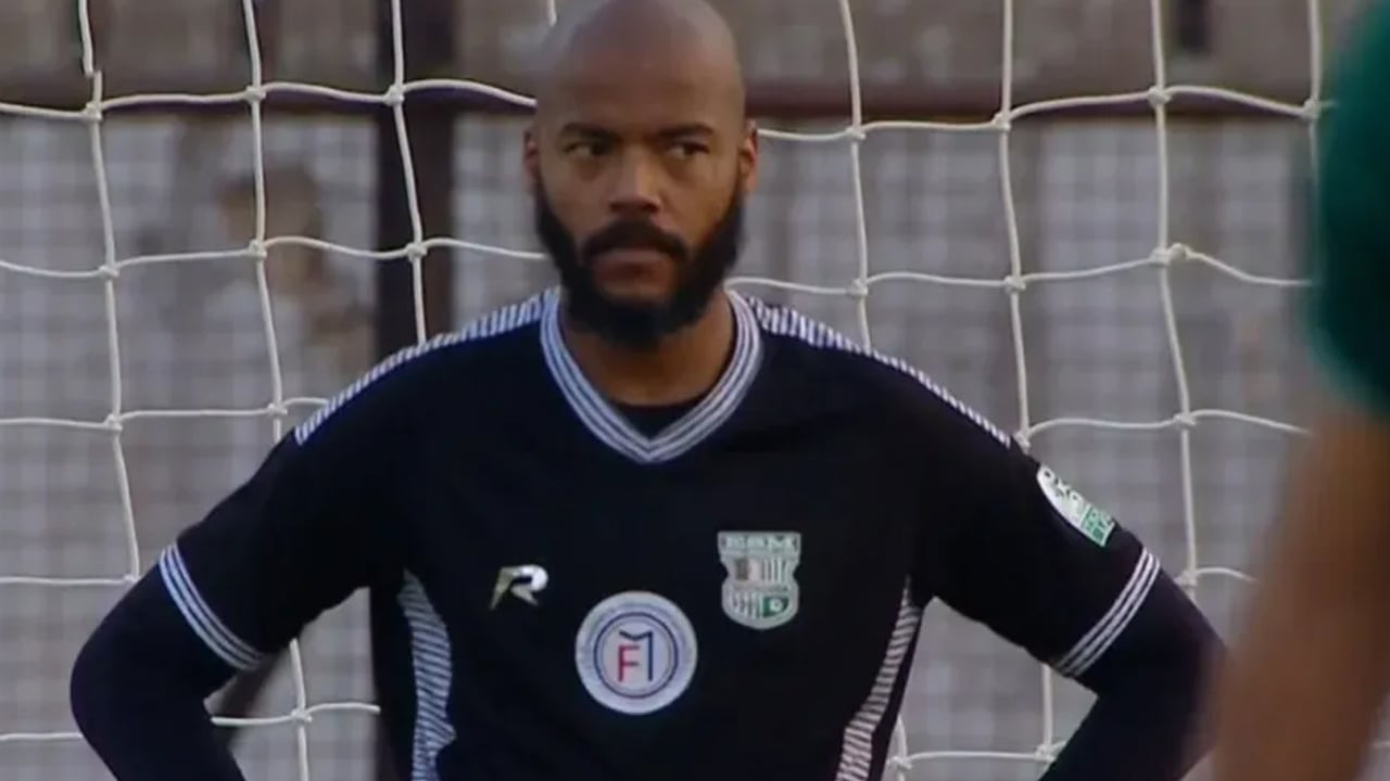 Départ surprise de Mbolhi : que se passe-t-il à Mostaganem ?