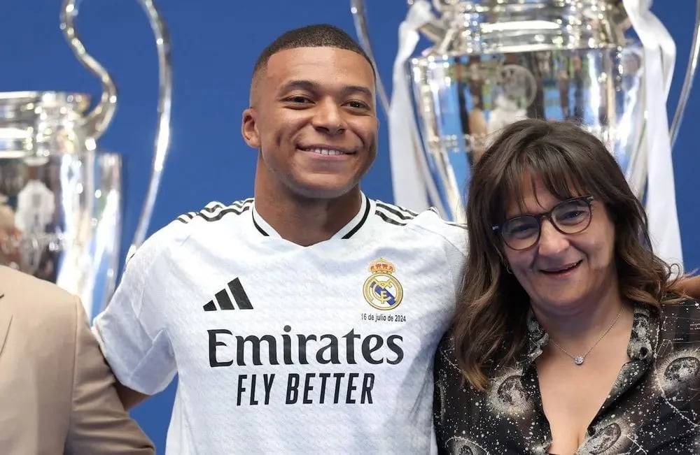 Fayza Lamari révèle la vie hors normes de Kylian Mbappé