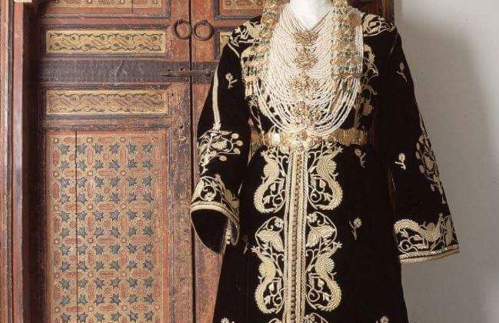 Origine du caftan : l’Algérie gagne une bataille clé