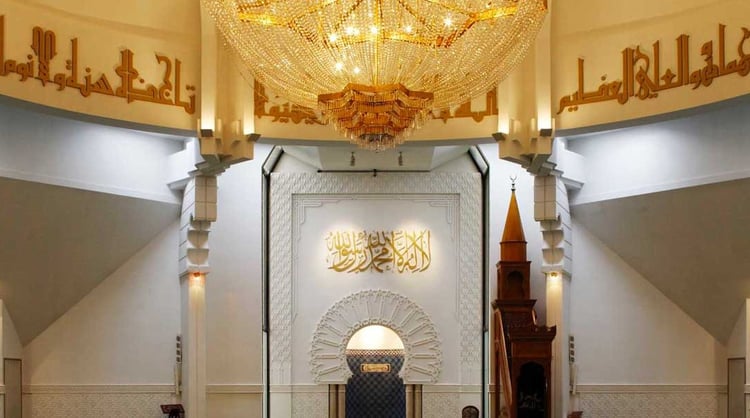 Lyon : mystérieux graffitis découverts sur une mosquée