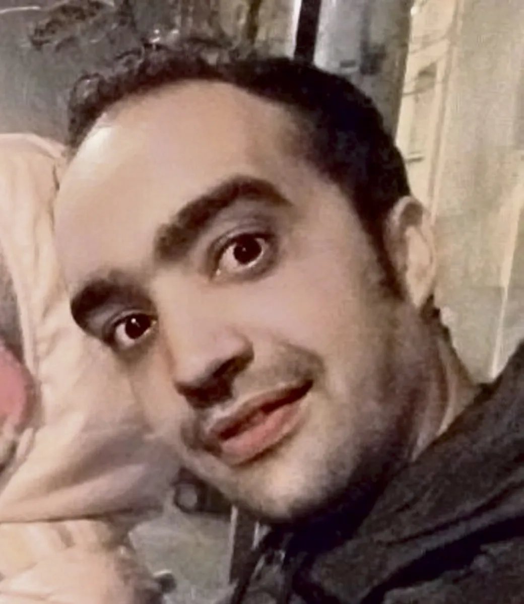 De héros en France à menacé d’expulsion : l’histoire choc