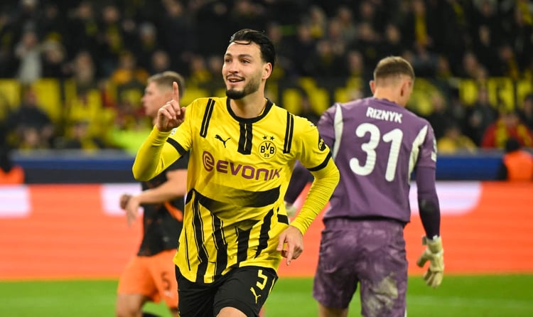 Le penalty de Bensebaini enflamme la Ligue des champions