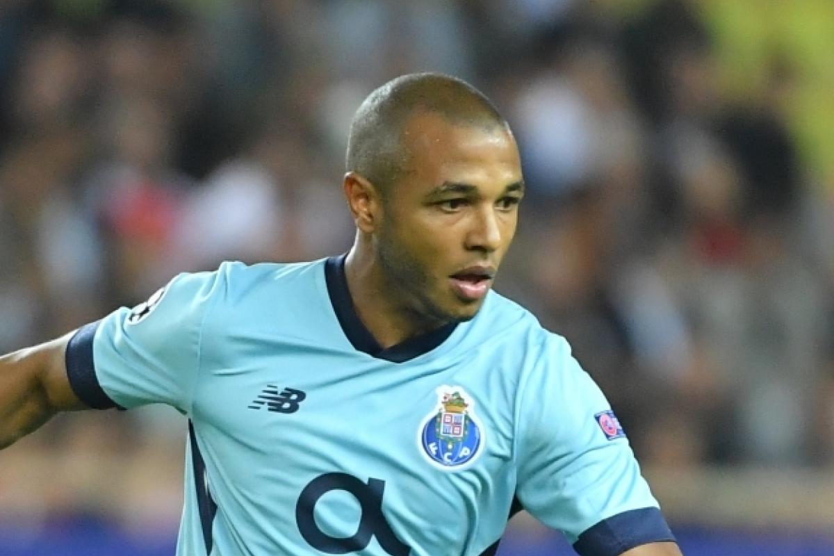 Brahimi: Le capitaine de l’Algérie inquiète les supporters