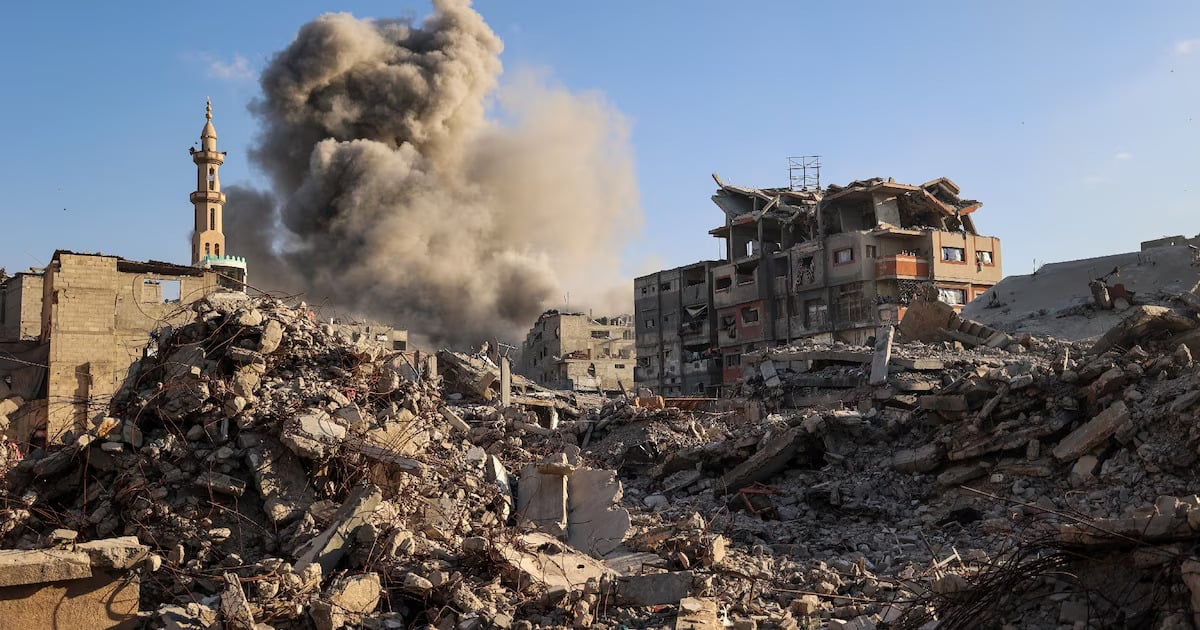 Israël frappe Gaza à nouveau malgré le cessez-le-feu