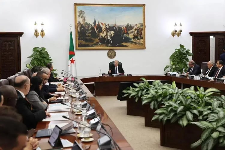 Tebboune pose sa condition pour recevoir les ministres français