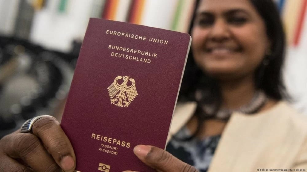 L’Allemagne durcit sa loi sur la naturalisation rapide