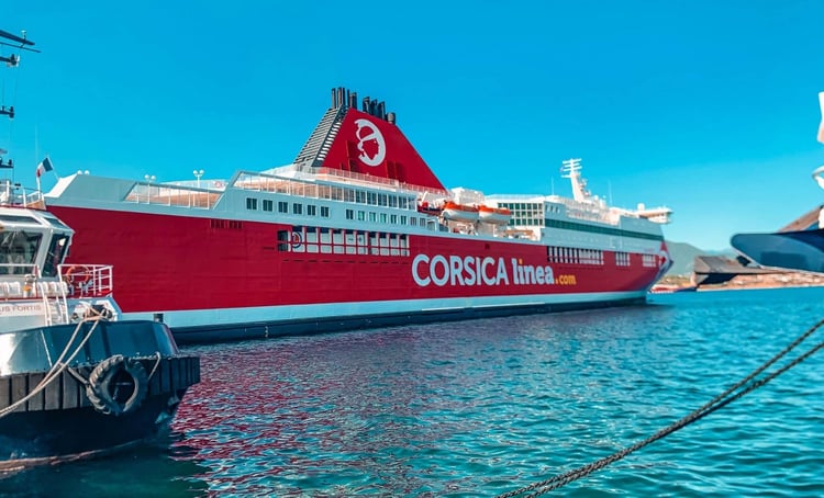 Traversées Marseille-Alger annulées : que cache Corsica Linea ?