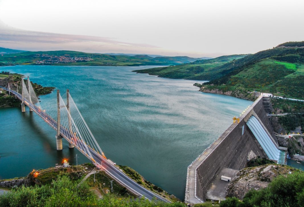 Barrage de Beni Haroun plein : alerte inondation à Jijel
