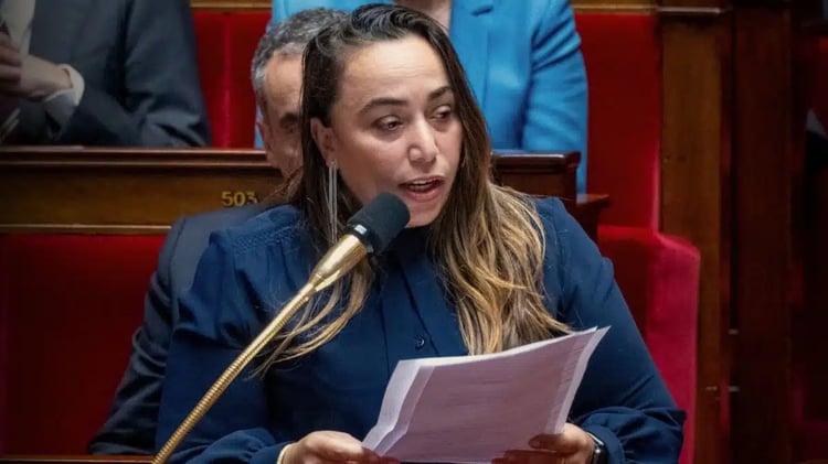 Sabrina Sebaihi révèle avec fierté ses origines franco-algériennes