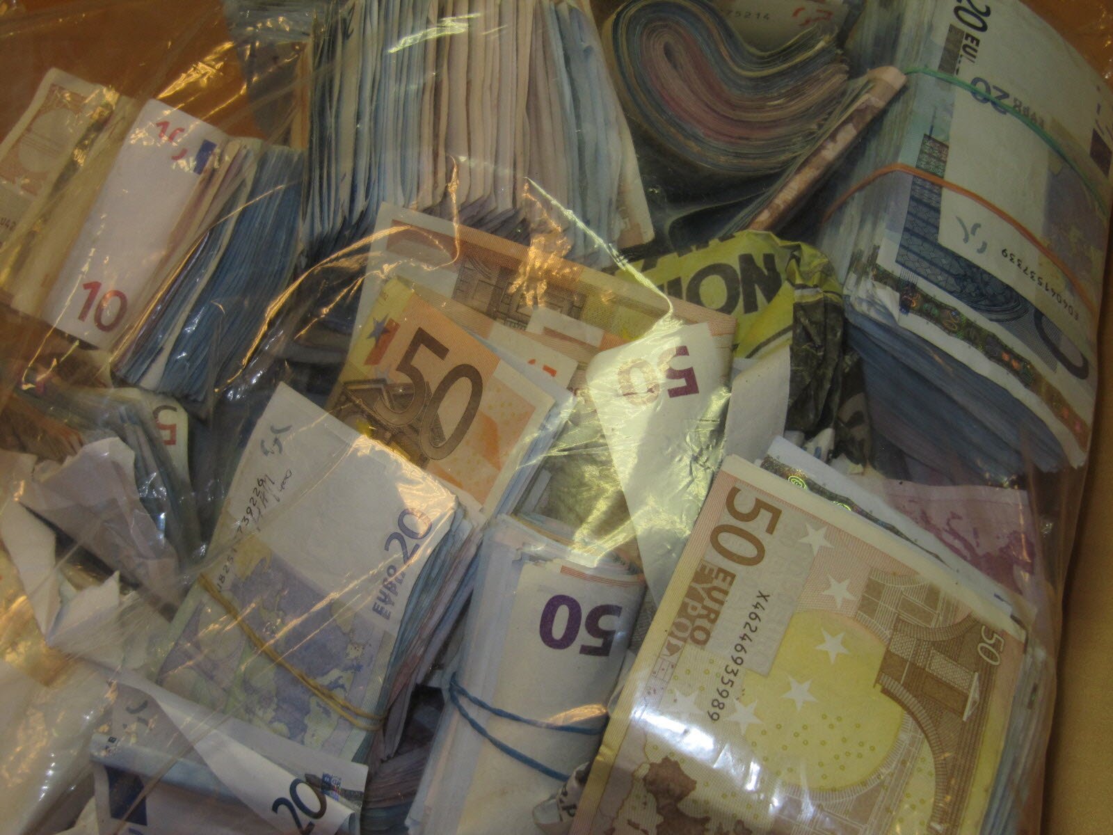 Saisie record de 14 milliards à Alger : ce que l'on sait