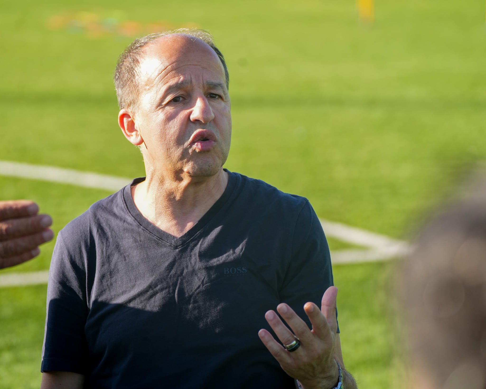 Départ surprise de Hakim Medane : que se passe-t-il à la JSK ?