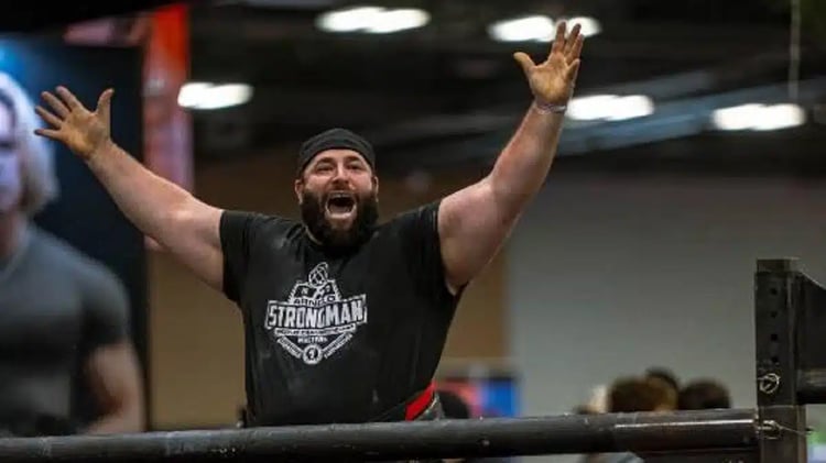 Un Algérien sacré homme le plus fort des États-Unis