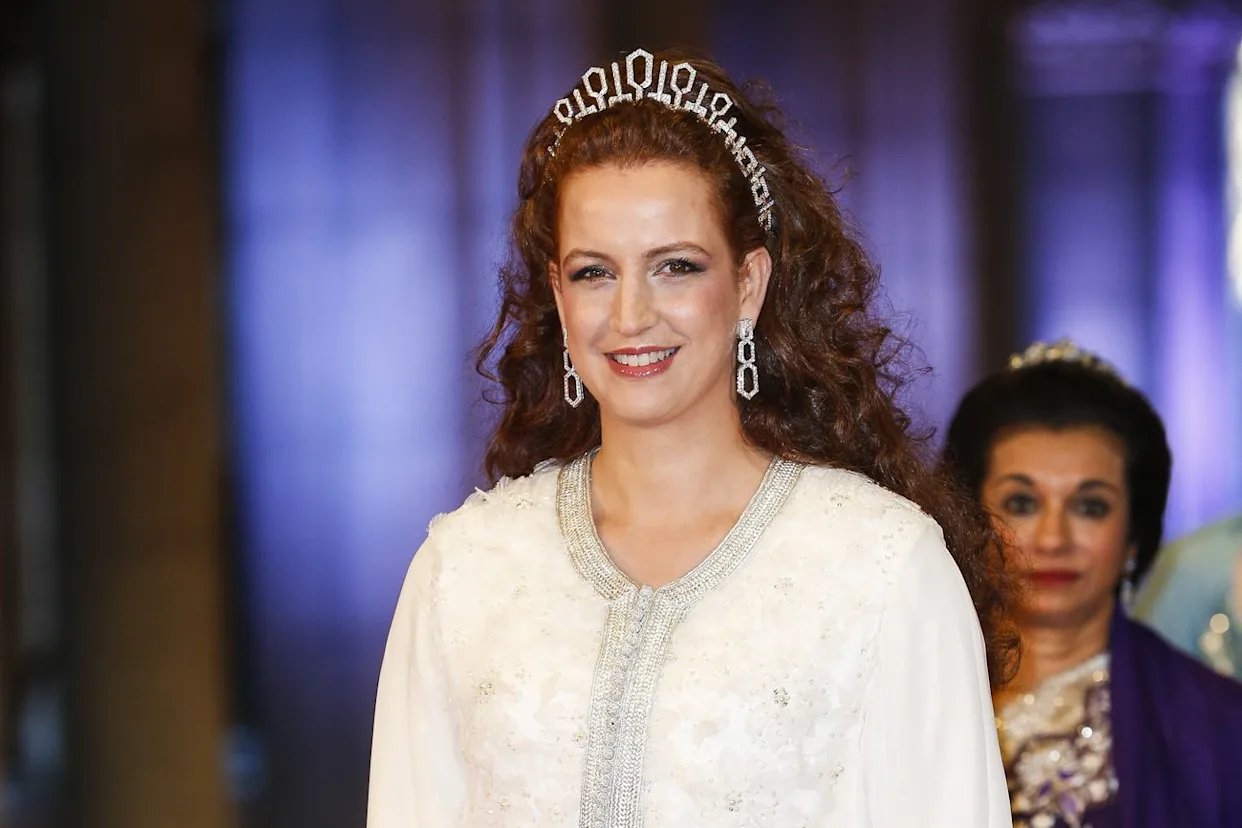 Maroc : Lalla Salma, « la princesse fantôme » réapparaît en public et surprend 