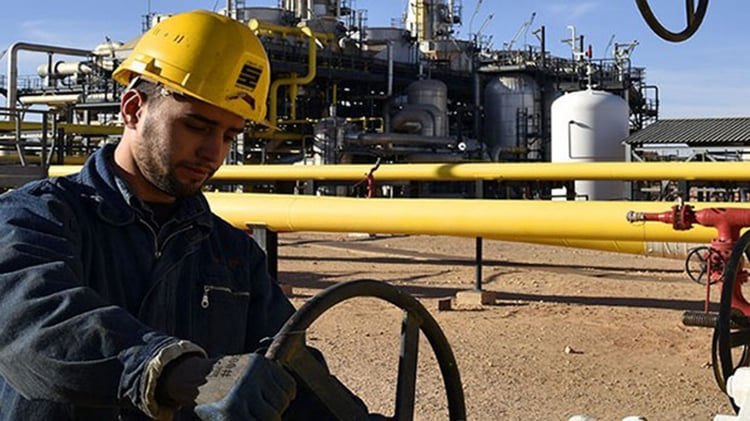 Production pétrolière record en Algérie : un sommet inédit