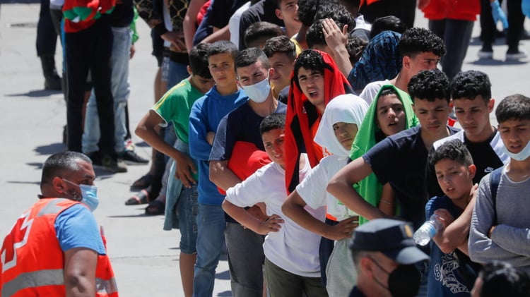 Pourquoi des Marocains en Espagne ne peuvent plus rentrer ?