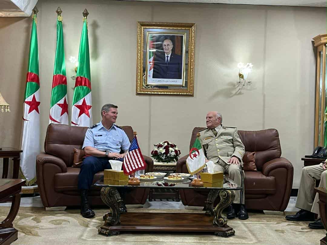Visite surprise d’un général américain en Algérie : les raisons dévoilées 