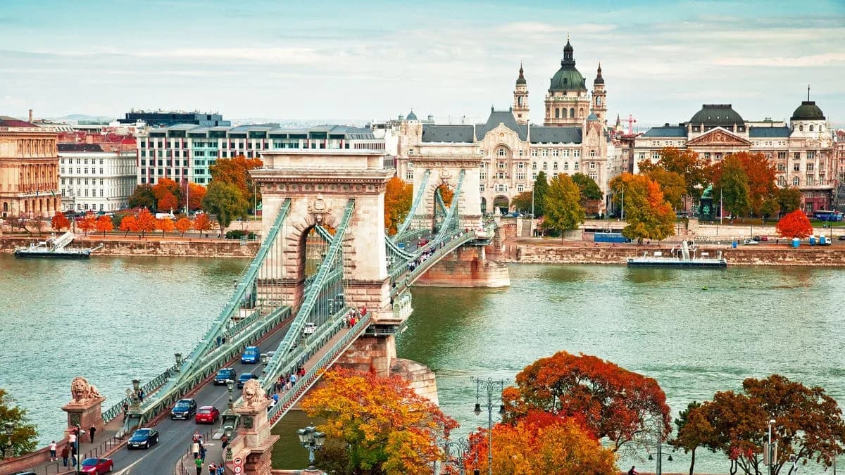 Vols Alger-Budapest : les attentes cachées de la Hongrie