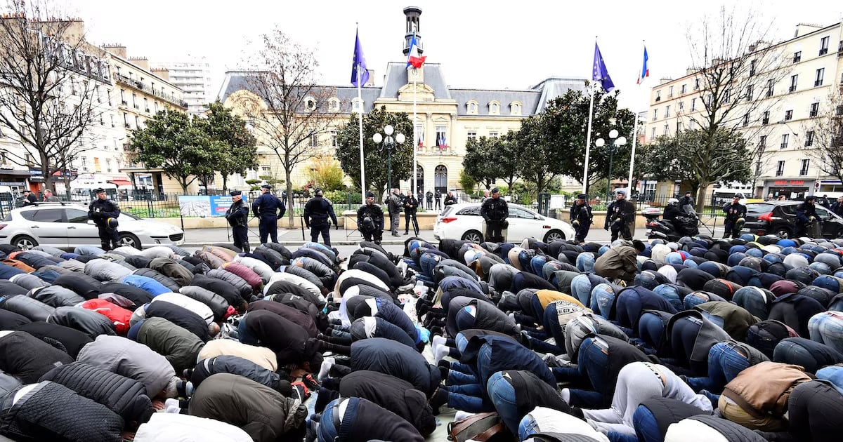 Musulmans en France : le calendrier du Ramadan divise-t-il ?