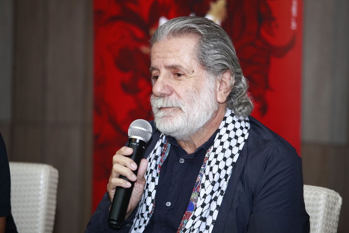 Marcel Khalifa salue Lounis Ait Menguellet avec émotion