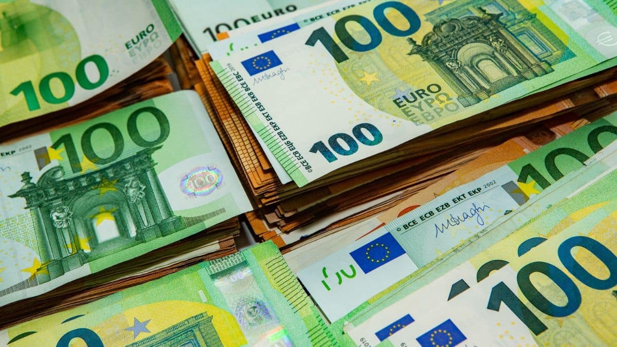 L'euro flambe sur le marché parallèle en Algérie