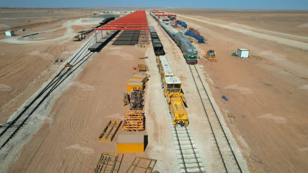 Tebboune lance une ligne ferroviaire géante de 950 km