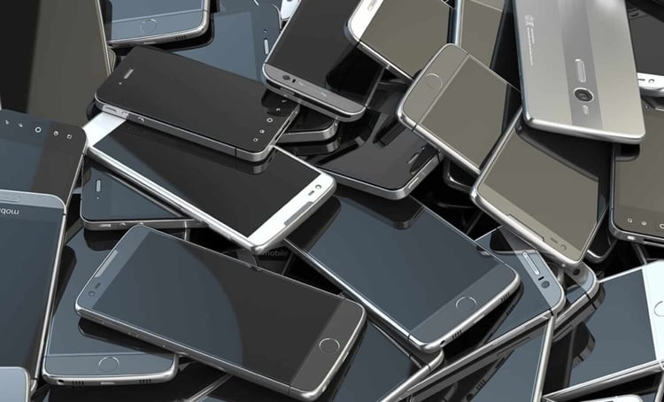Le trafic secret des smartphones volés vers le Maghreb