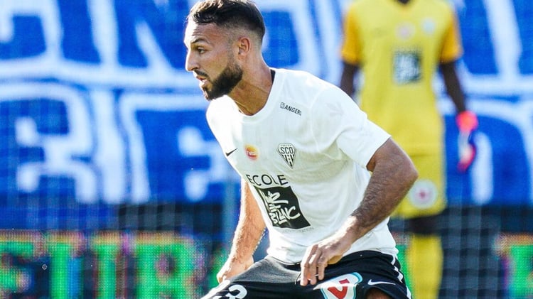 Retour surprise d’un ex-banni algérien sous Belmadi