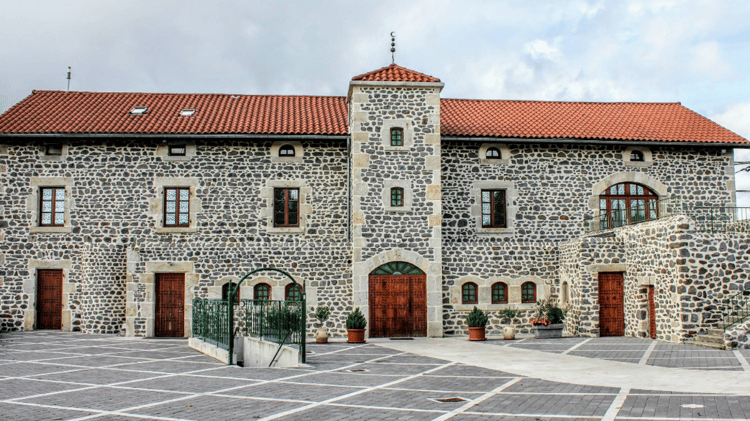 Profanation en France : une mosquée ciblée par des actes choquants