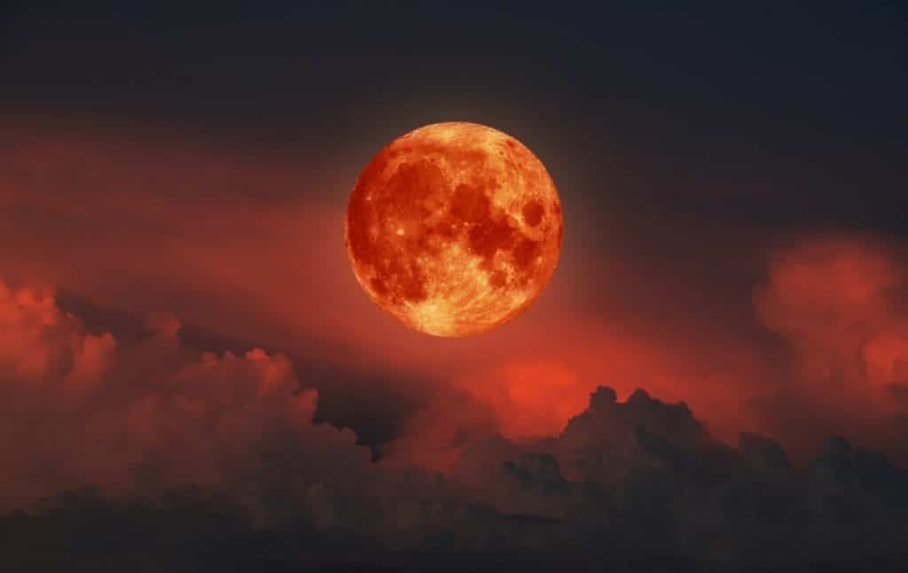 Éclipse lunaire totale : la Lune rouge fascinera le ciel ce mardi