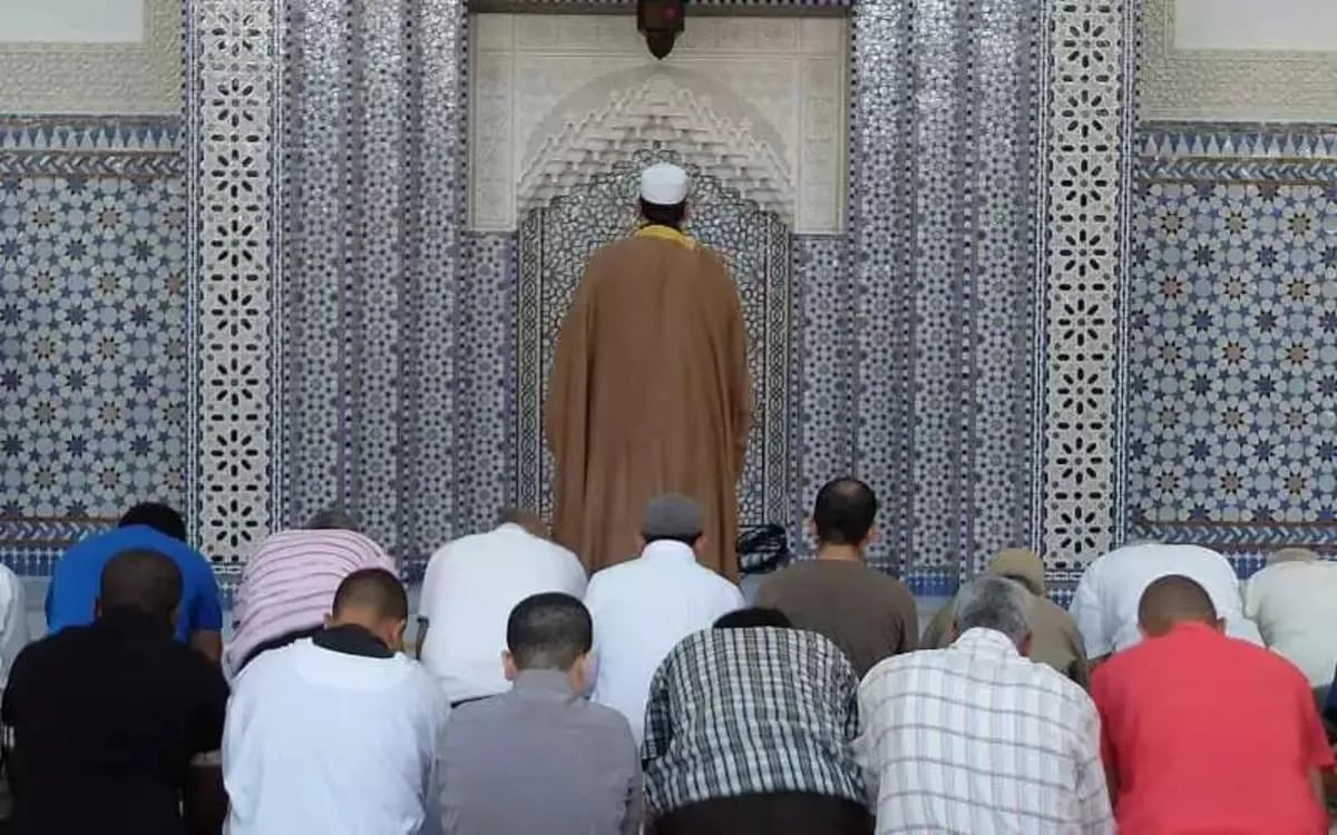 Ramadan 2026 : Pourquoi l’Algérie envoie des imams en Occident ?