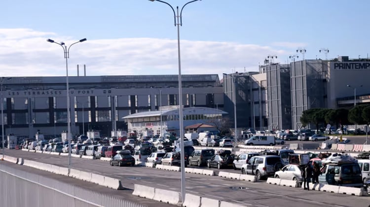 Marseille : un vaste réseau de voitures volées vers l’Algérie démantelé