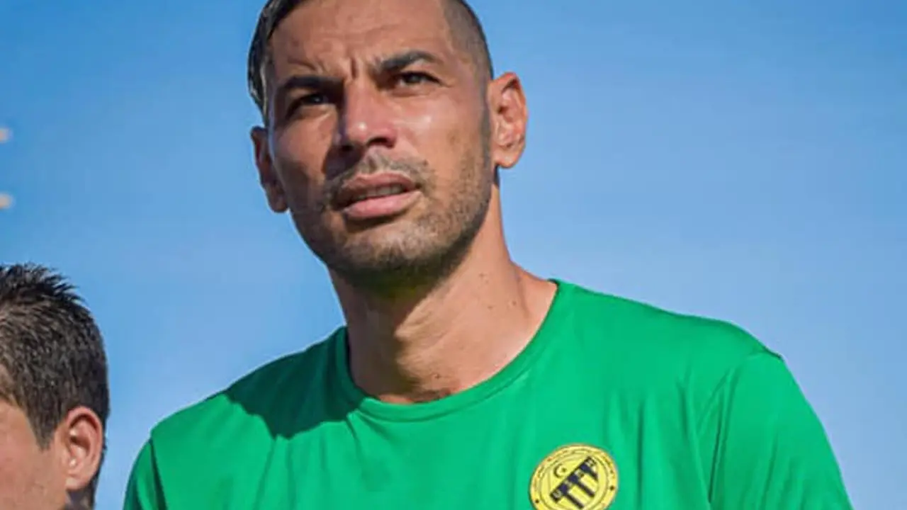 Faouzi Chaouchi repart au combat : le héros de Oum Dourman rempile avec El Harrach à 40 Ans !