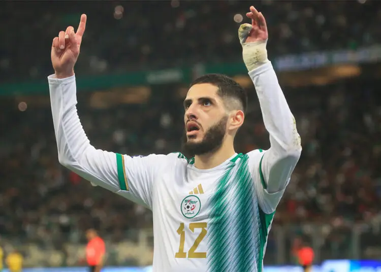 Transfert officiel : Yassine Benzia rejoint le club saoudien Al-Hazm