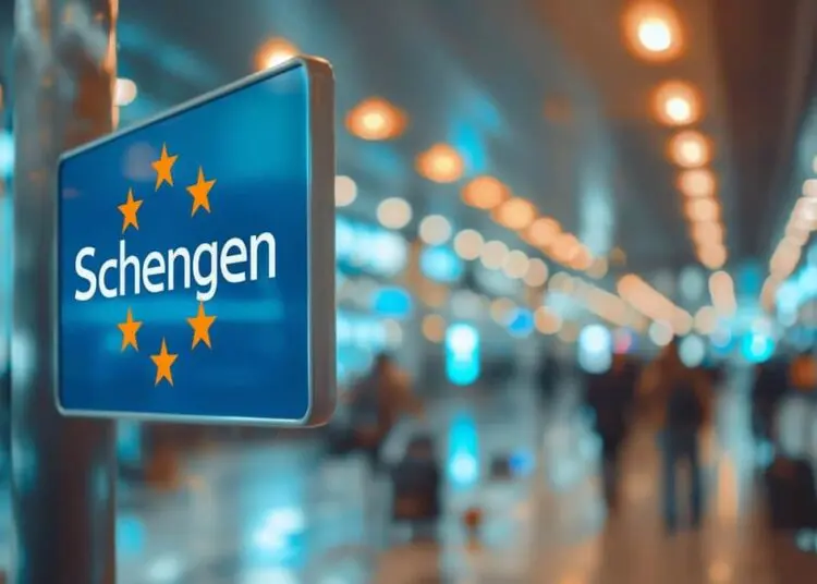 Algériens : les nouvelles règles pour voyager dans l’espace Schengen dès octobre 2025 à connaître absolument