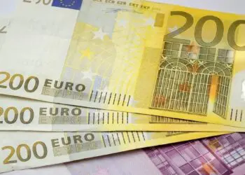 Flambée de faux euros : que se passe-t-il sur le marché noir ?