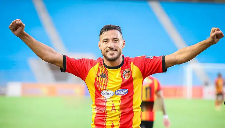 Youcef Belaïli fait taire les rumeurs et offre un nouveau trophée à l’Espérance de Tunis !