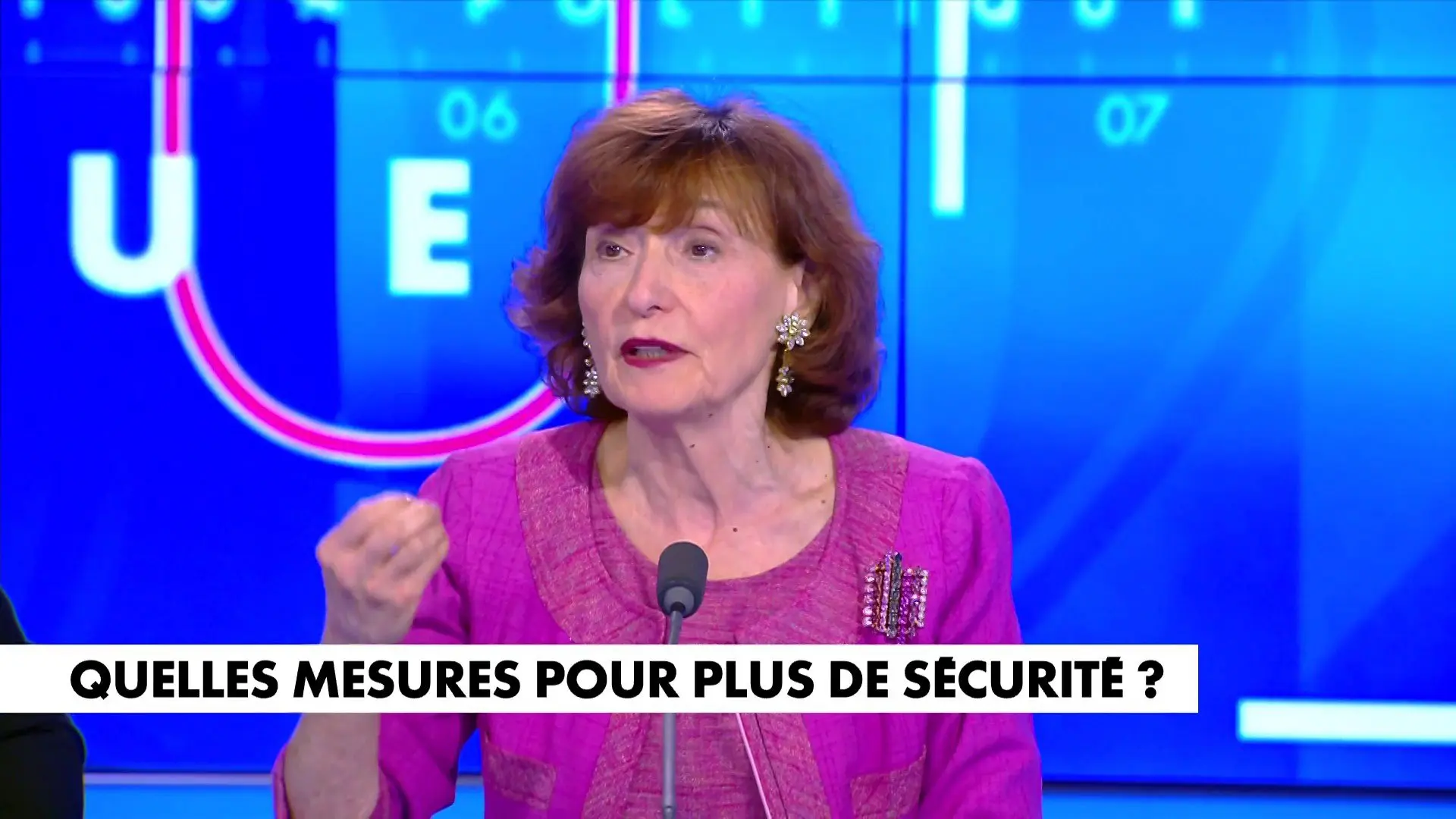 Dérapage de Noëlle Lenoir sur CNews : des accusations choc visant les Algériens enflamment la toile